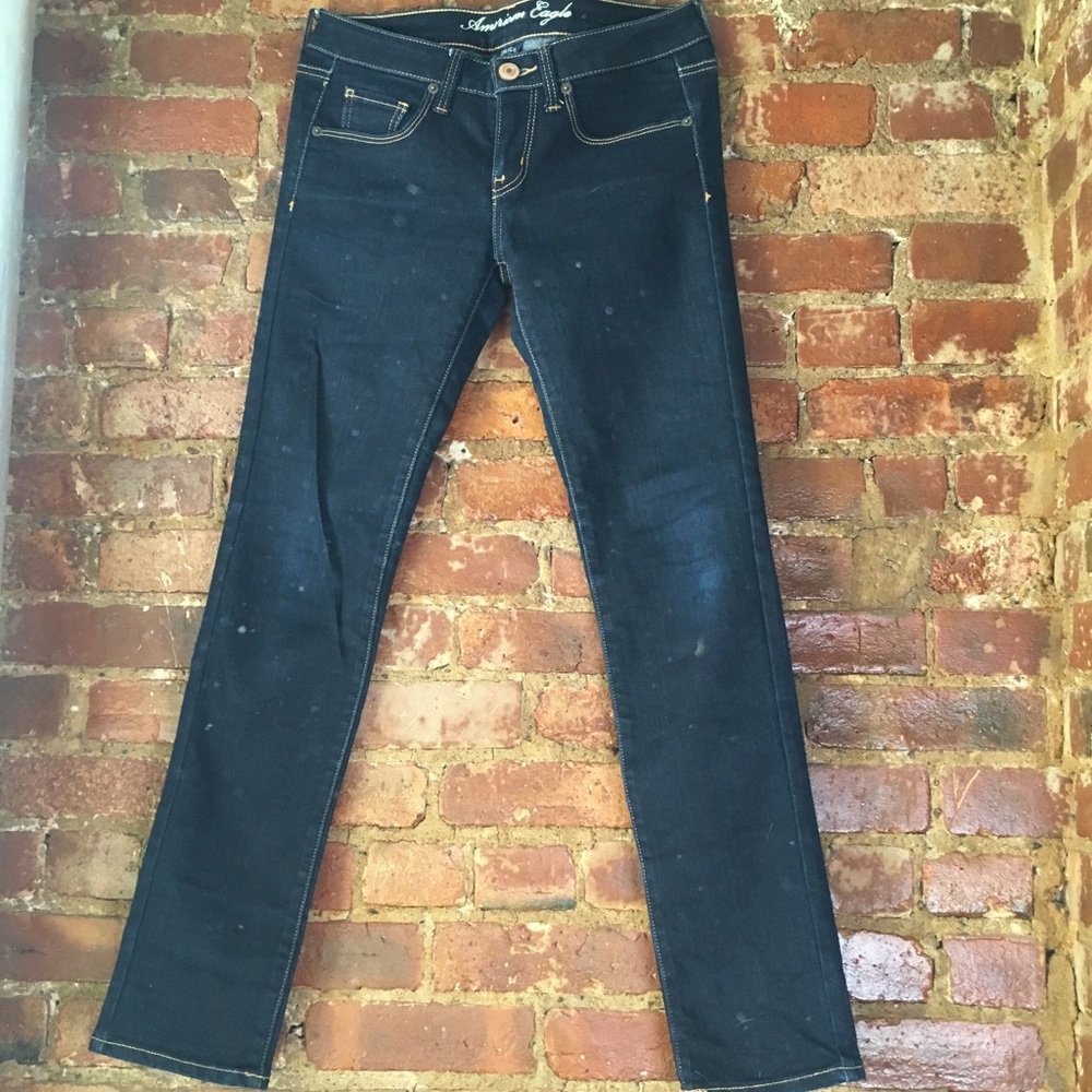 Dark wash skinny jeans